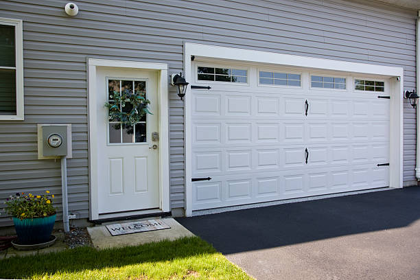 24/7 Emergency Garage Door Panel Replacement experts in Madison County County, VA